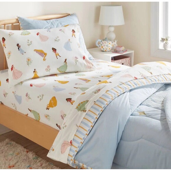 Full Princess Characters Kids' Sheet Set - The Disney Collection by Pillowfort - Picture 2 of 6